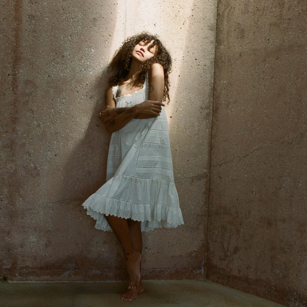 Doen White Lace Trim Nightgown - Picture 4 of 9